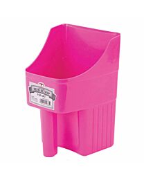 Enclosed Plastic Feed Scoop 3 Qt