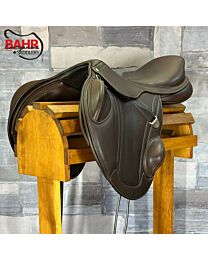 Used 17 Bates Advanta Luxe Adjustable Close Contact Saddle - #173757