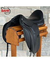 Used 17" Prestige D1 x-Tech Dressage Saddle - #166885