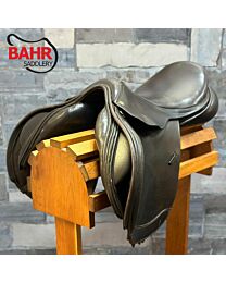 Used 17.5" County Sensation Close Contact Saddle  - #156558