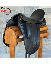 Used 17.5" Henning Dressage Saddle - #167756