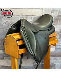 Used 18" Atlas ATL03 Dressage Saddle - #171425