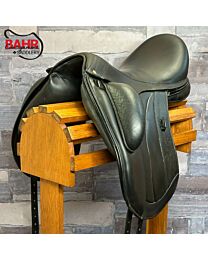 Used 18" Paramount Monoflap Dressage Saddle - #172113