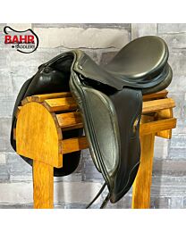Used 18" Prestige Passion D Dressage Saddle - #172908